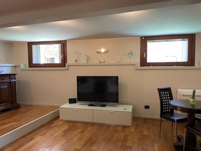 San Marco Apartment With Canal View Venesia Bagian luar foto